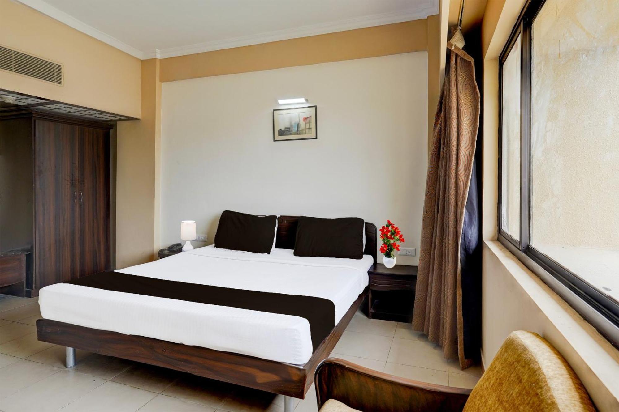 Super Townhouse Koyambedu Hotell Chennai Eksteriør bilde