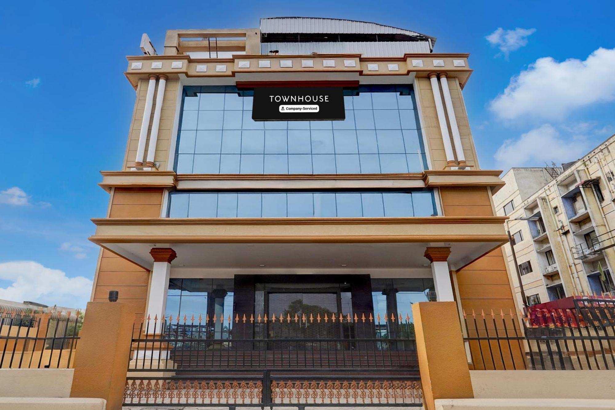 Super Townhouse Koyambedu Hotell Chennai Eksteriør bilde
