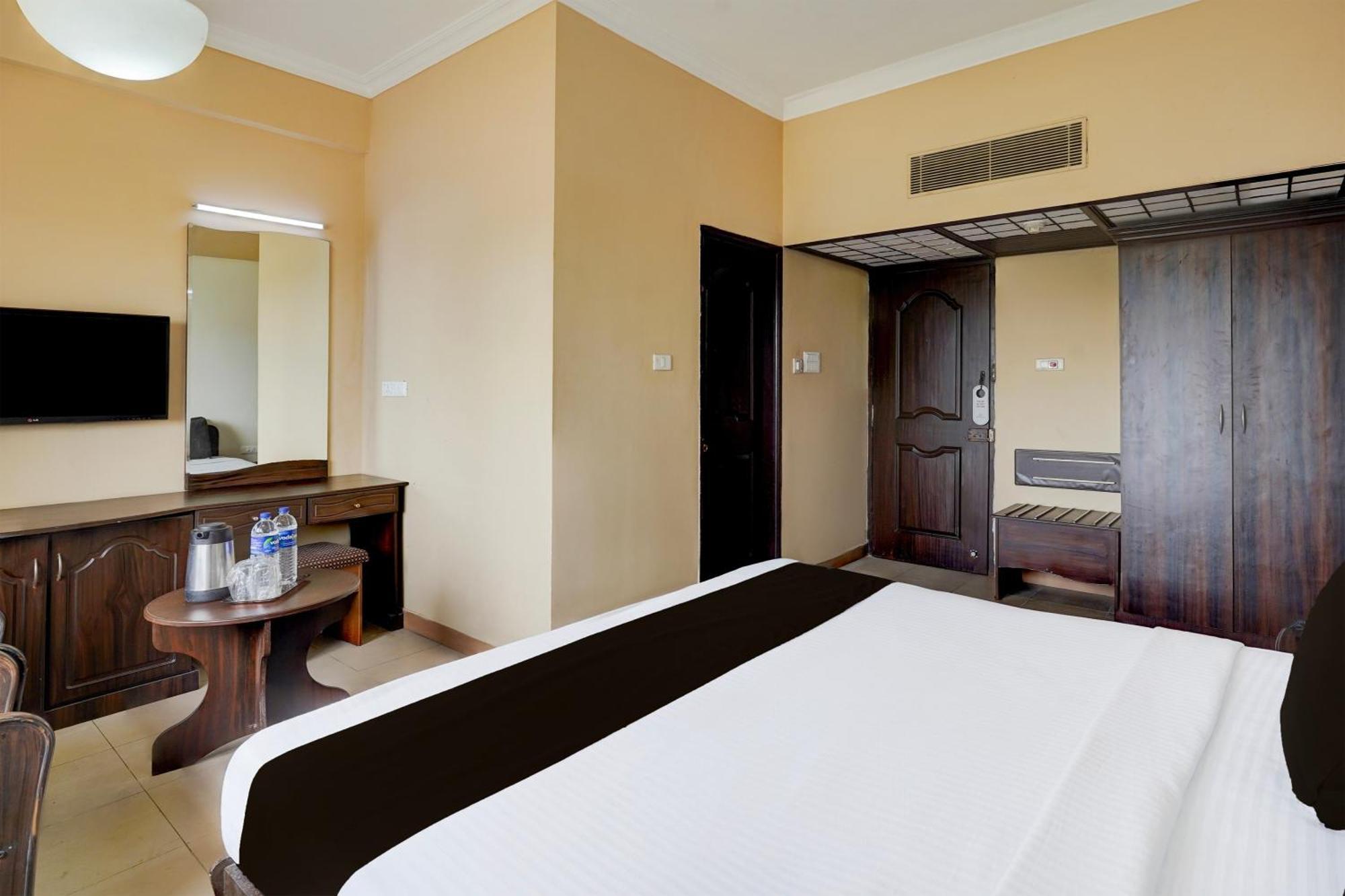 Super Townhouse Koyambedu Hotell Chennai Eksteriør bilde