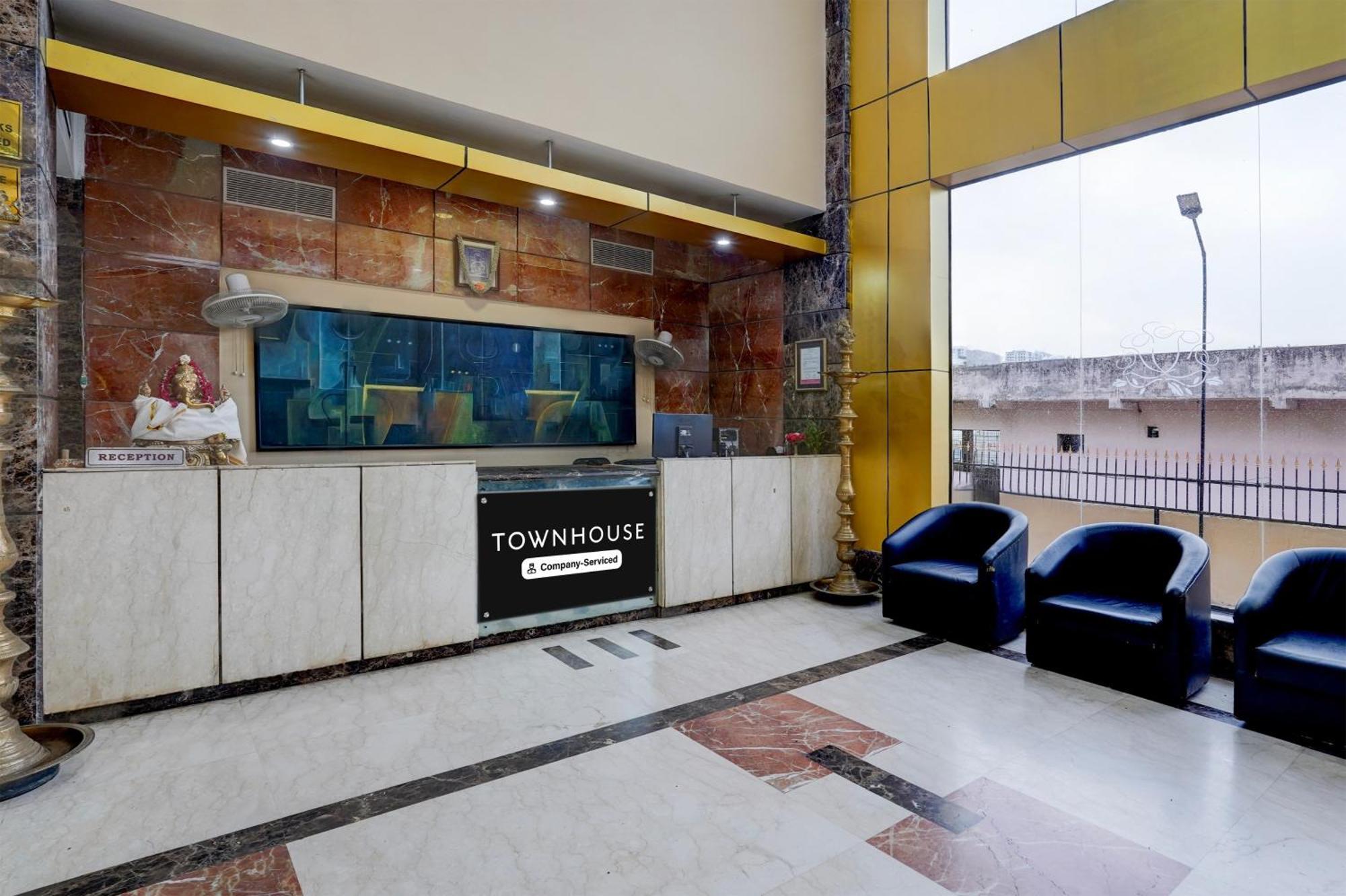 Super Townhouse Koyambedu Hotell Chennai Eksteriør bilde