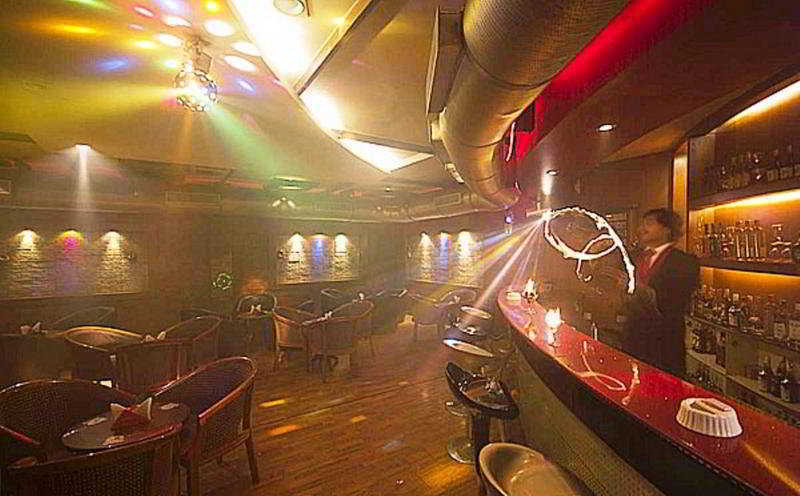Super Townhouse Koyambedu Hotell Chennai Eksteriør bilde
