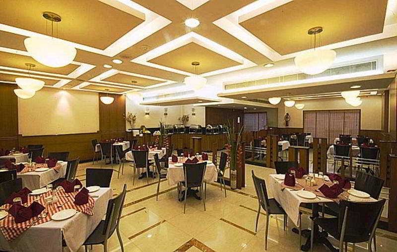 Super Townhouse Koyambedu Hotell Chennai Eksteriør bilde