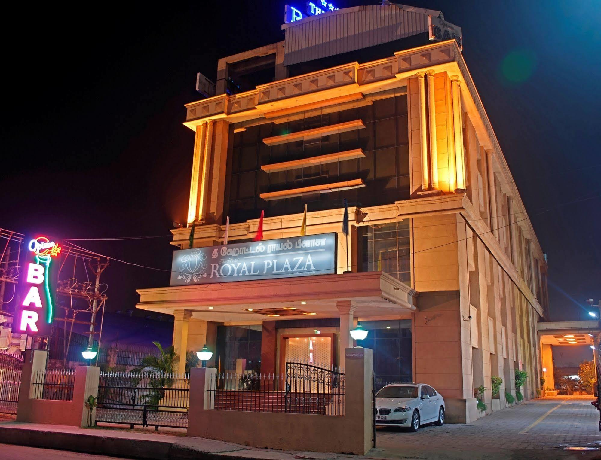 Super Townhouse Koyambedu Hotell Chennai Eksteriør bilde