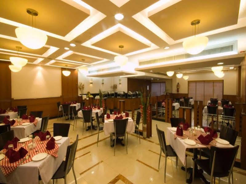 Super Townhouse Koyambedu Hotell Chennai Eksteriør bilde